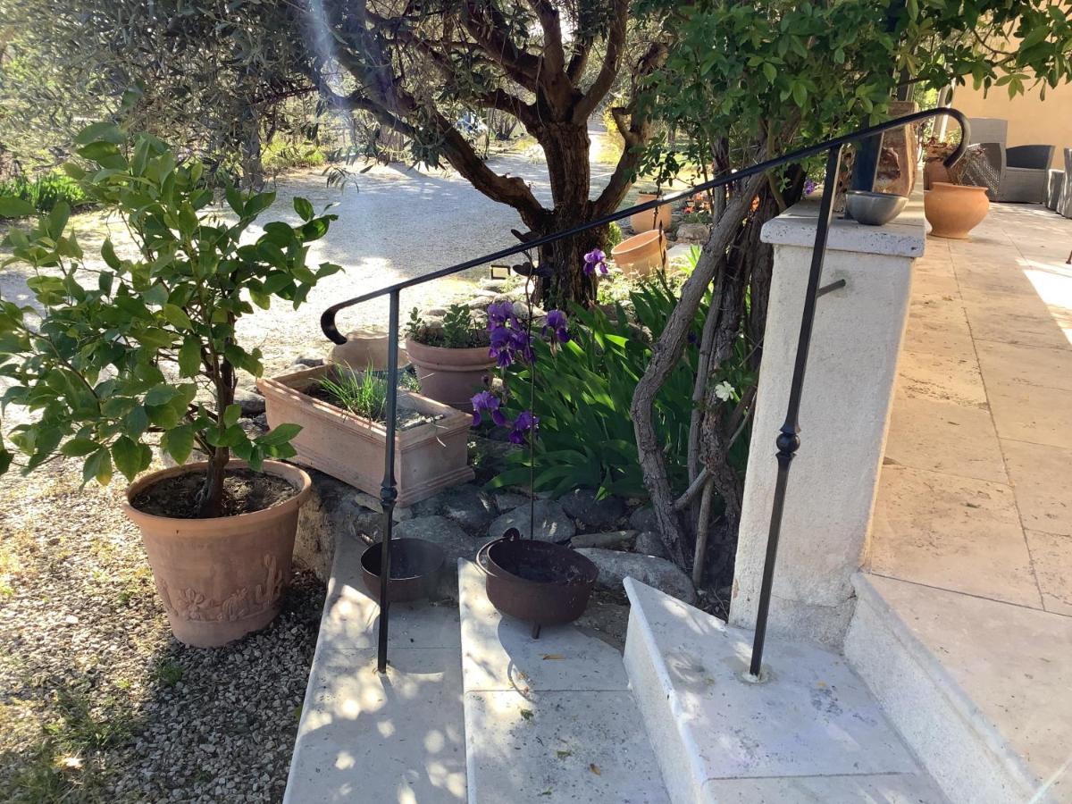 Jardin D'Antan Acomodação com café da manhã Ansouis Exterior foto