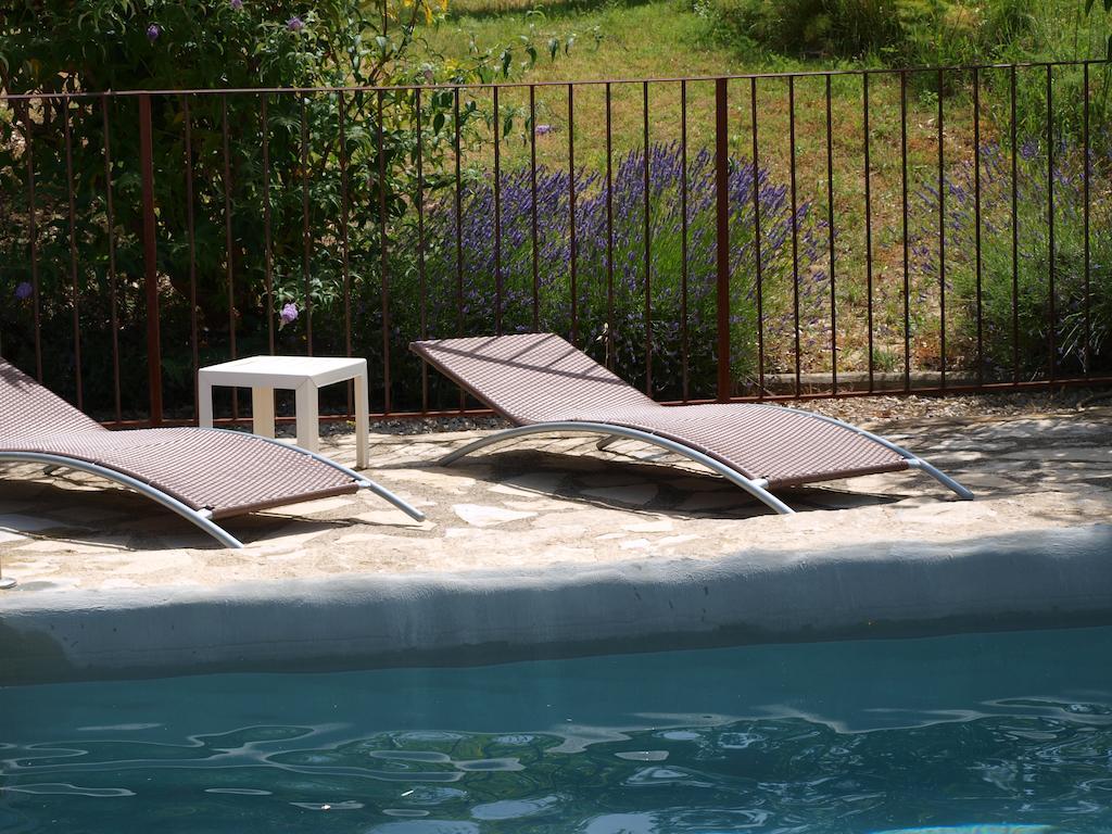 Jardin D'Antan Acomodação com café da manhã Ansouis Exterior foto